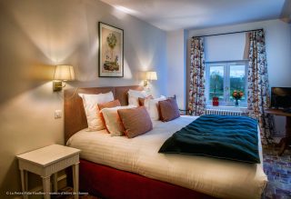 Chambre d'appart'hotel avec lit double, idéal pour un weekend en amoureux à honfleur